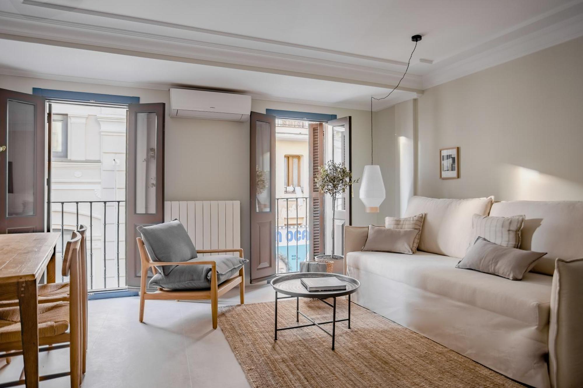 Seissta Madrid Centro "Remodelado" Aparthotel ภายนอก รูปภาพ