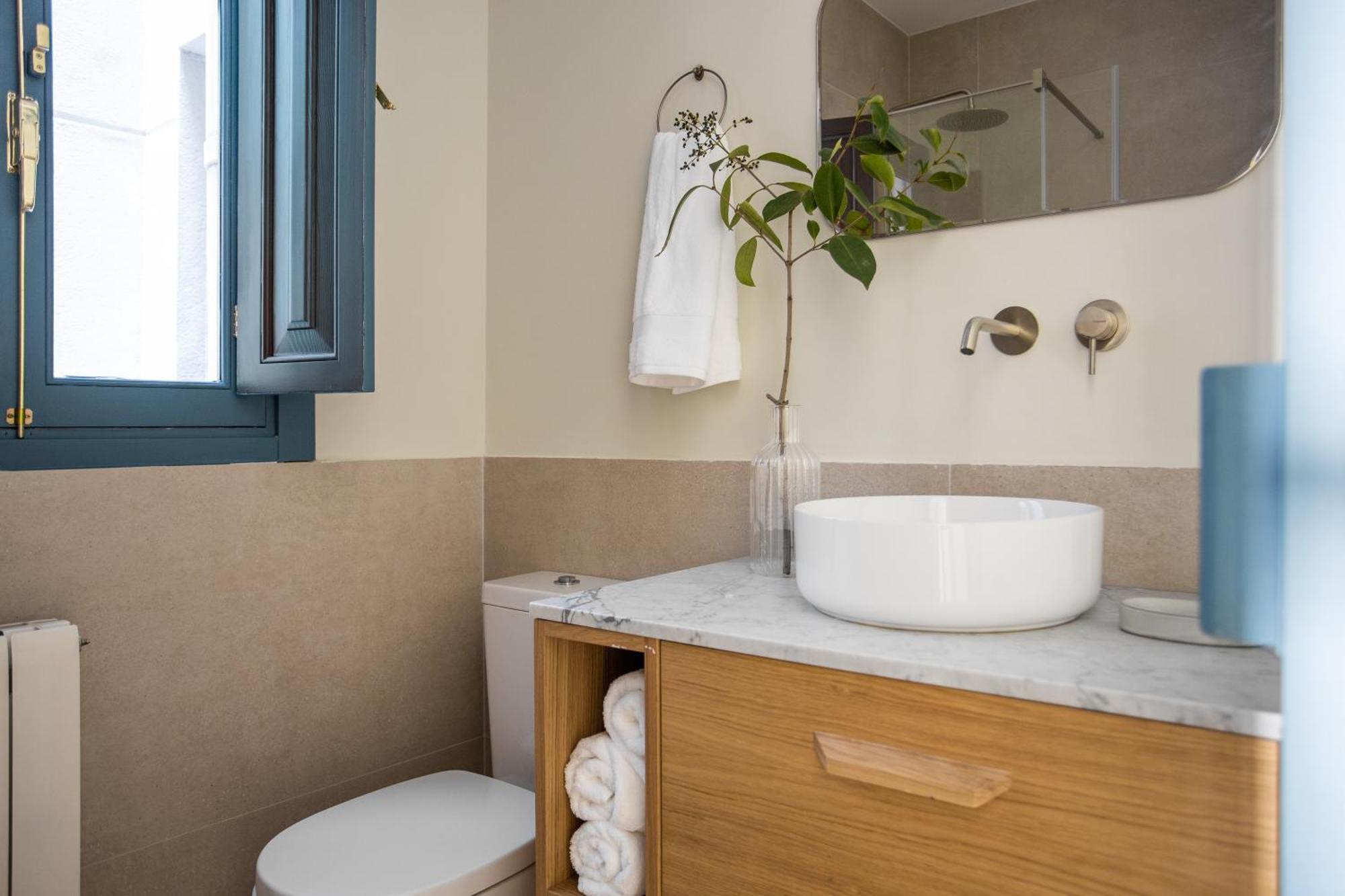 Seissta Madrid Centro "Remodelado" Aparthotel ภายนอก รูปภาพ